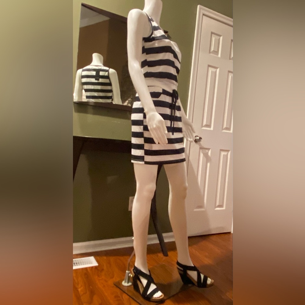 Jessica Simpson black summer stretch wedges Size 7.  Black/white NWT tank dress